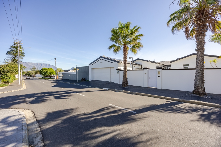 5 Bedroom Property for Sale in Milnerton Central Western Cape
